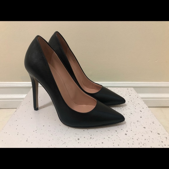 Stiletto heels. Size 4 - Picture 1 of 4
